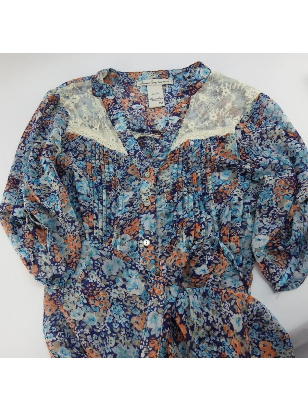 American Rag Cie Entypo Blue Floral Boho Peasant Top Lace Trim Medium - Picture 7 of 9